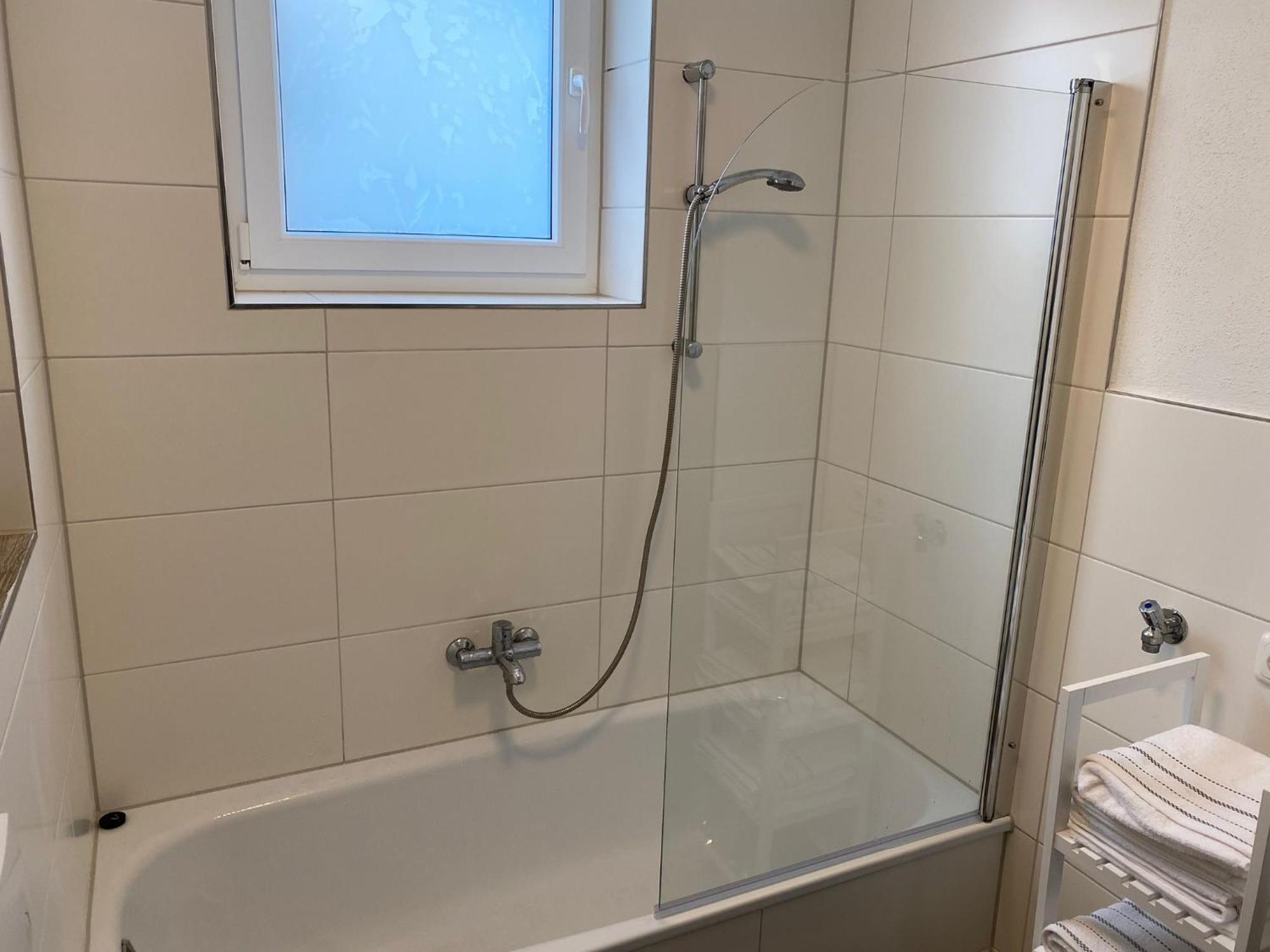 Nes 1 - Naehe Freiheitshalle Hof