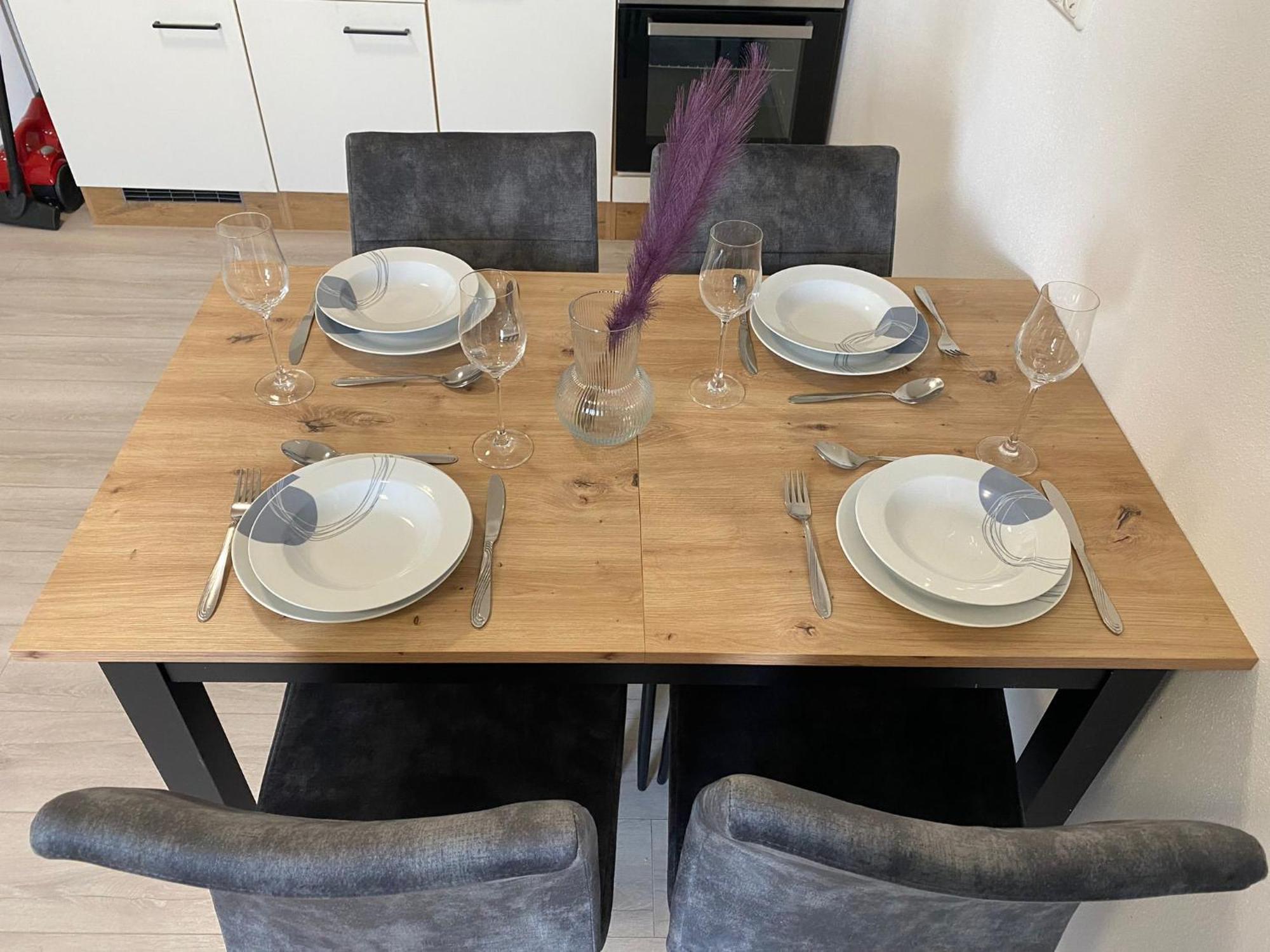 Apartament Nes 1 - Naehe Freiheitshalle Hof Hof (Bavaria)